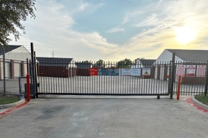 Public Storage - Dallas - 5710 Military Pkwy