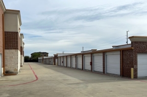 Public Storage - Mansfield - 264 N State Highway 360 - Photo 2