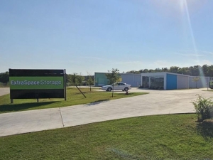 Extra Space Storage - 6969 - Oklahoma City - N I 35 Service Rd - Photo 2