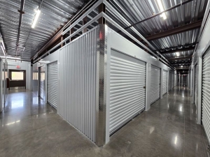 Extra Space Storage - 6848 - Missouri City - Lake Olympia Pkwy - Photo 4