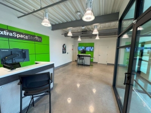 Extra Space Storage - 6848 - Missouri City - Lake Olympia Pkwy - Photo 6