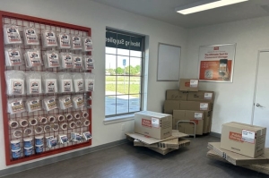 Public Storage - Edmond - 17720 Griffin Dr - Photo 2