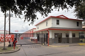 Public Storage - Houston - 5400 Alder Dr