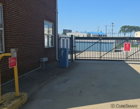 CubeSmart Self Storage - Industry Parkway - Photo 10