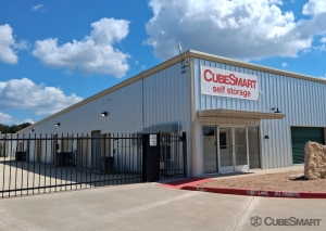 CubeSmart Self Storage - Granbury - Photo 6