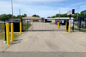 Storage of America - Pendleton Pike - Photo 2