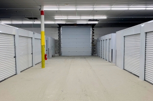Storage of America - Gratiot - Photo 4