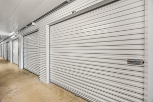 Outrig Storage - Keller West