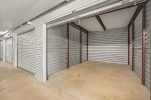 Outrig Storage - Keller West - Photo 2