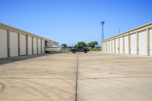 Outrig Storage - Boat Stop