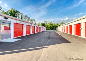 CubeSmart Self Storage MI Romulu Northline Rd - Photo 4