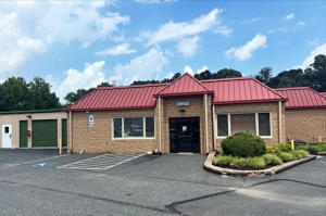 Public Storage - Forest Hill - 16 Newport Dr