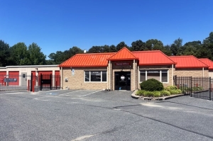Public Storage - Forest Hill - 16 Newport Dr - Photo 1