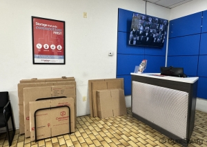CubeSmart Self Storage - 2529 Kenilworth Ave - MD - Photo 6