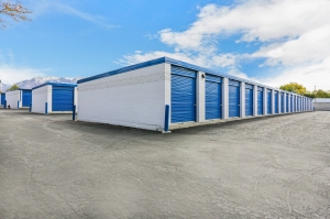 Storage Etc. - Sandy - Photo 9