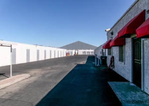 CubeSmart Self Storage - AZ Glendale W Camelback Rd - Photo 7