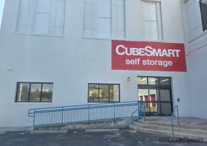 CubeSmart Self Storage - 450 Duane Avenue - NY - Photo 4