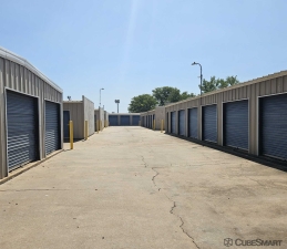 CubeSmart Self Storage - 2381 East Highway 71 - TX - Photo 2