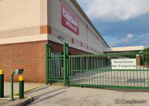 CubeSmart Self Storage - 14850 Cutten Road - TX - Photo 4