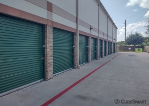 CubeSmart Self Storage - 102 Benton Road - TX - Photo 4