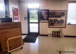 CubeSmart Self Storage - 102 Benton Road - TX - Photo 9
