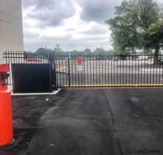 CubeSmart Self Storage - 772 Lord Dunmore Dr - VA - Photo 8