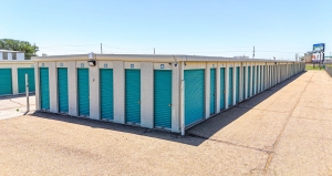 Forward Storage - Hereford (Phone Reservations Only) - Photo 3
