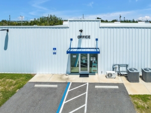 Storage King USA - 121 - Panama City, FL - North Star Ave - Photo 5