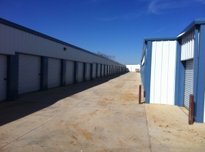 Storage King USA - 091 - Crowley, TX - FM 1187 - Photo 4