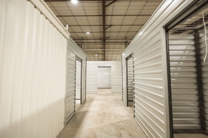 The Storage Place - Palestine Oakwood - Photo 10