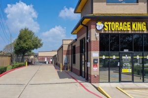 Storage King USA - 098 - Houston, TX - Hwy 6 North - Photo 9