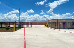 Storage King USA - 100 - Rosharon, TX - 10223 FM 521 - Photo 1