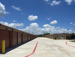 Storage King USA - 100 - Rosharon, TX - 10223 FM 521 - Photo 3