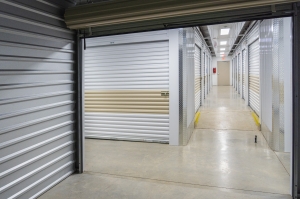 Storage King USA - 102 - Seguin, TX - 1842 I-10 - Photo 7