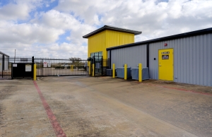 Storage King USA - 110 - League City, TX - State Hwy 3 - Photo 25