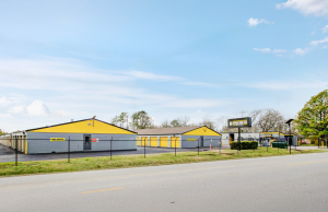 Storage King USA - 157 - Baytown ,TX. - Cedar Bayou - Photo 11