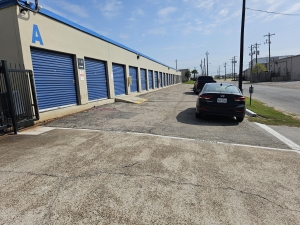 Storage King USA - 158 - Galveston, TX. - 60th Street - Photo 2