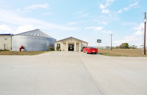 Storage King USA - 159 - Manor, TX. - US Hwy 290 - Photo 3