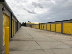 Storage King USA - 007 - Dundee, FL - Hwy 27 - Photo 5