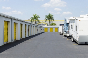 Storage King USA - 015 - Fort Pierce, FL - Okeechobee Rd - Photo 3