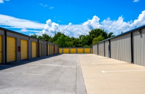 Storage King USA - 020 - Winter Haven, FL - Dundee Rd - Photo 12