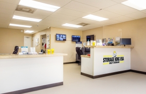 Storage King USA - 029 - Winter Haven, FL - Lucerne Park - Photo 8