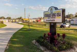 Storage King USA - 034 - Polk City, FL - Commonwealth Ave - Photo 2