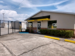 Storage King USA - 034 - Polk City, FL - Commonwealth Ave - Photo 3