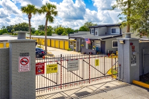 Storage King USA - 052 - Orlando, FL - Orange Blossom Trail - Photo 1
