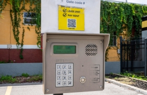 Storage King USA - 053 - Sarasota, FL - S. Tamiami Trl - Photo 4
