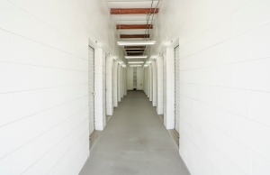 Storage King USA - 053 - Sarasota, FL - S. Tamiami Trl - Photo 6