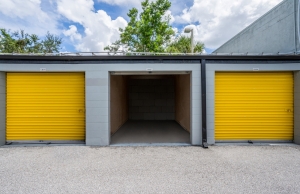 Storage King USA - 053 - Sarasota, FL - S. Tamiami Trl - Photo 9