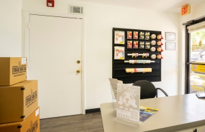 Storage King USA - 053 - Sarasota, FL - S. Tamiami Trl - Photo 13