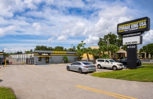Storage King USA - 053 - Sarasota, FL - S. Tamiami Trl - Photo 16